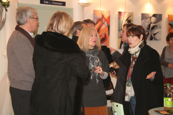 VERNISSAGE D UNE  EXPOSITION DE PEINTURE (1)