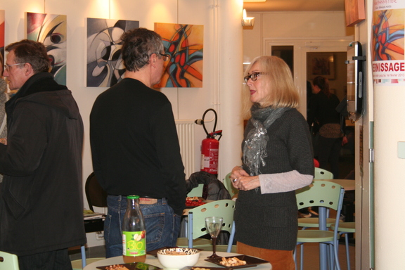VERNISSAGE D UNE  EXPOSITION DE PEINTURE (3)