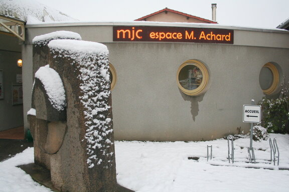 La MJC sous la neige de novembre... (18)